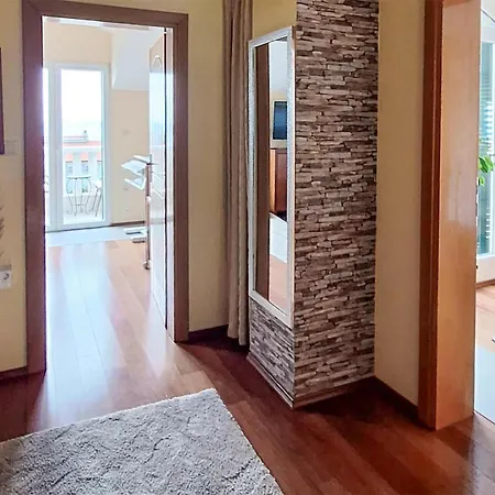 Awesome In Kastel Kambelovac Apartament *