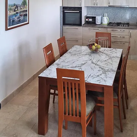 Apartament Awesome In Kastel Kambelovac *