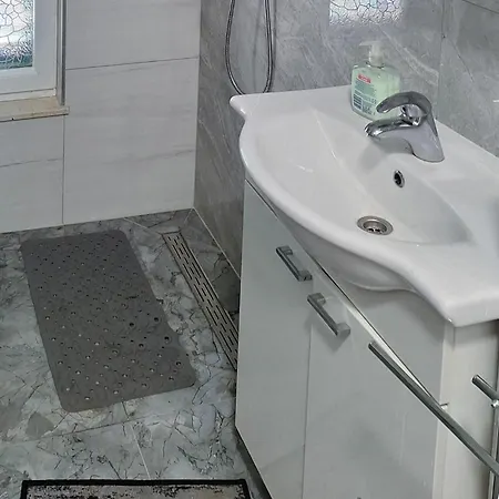 Awesome In Kastel Kambelovac Apartament Kaštela